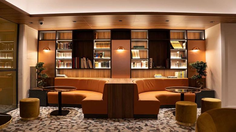 <b>Hotel Aquabella Lobby</b>. Images powered by <a href="https://iceportal.shijigroup.com/" title="IcePortal" target="_blank">IcePortal</a>.