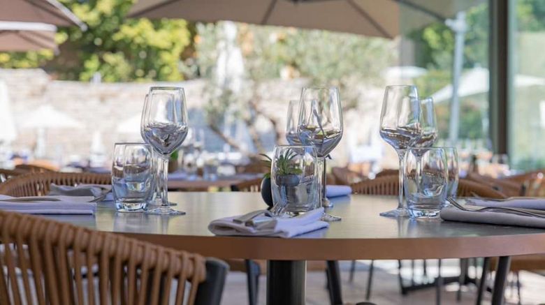 <b>Hotel Aquabella Restaurant</b>. Images powered by <a href="https://iceportal.shijigroup.com/" title="IcePortal" target="_blank">IcePortal</a>.