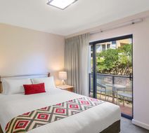 Nesuto Mounts Bay Perth Apartment Hotel Room