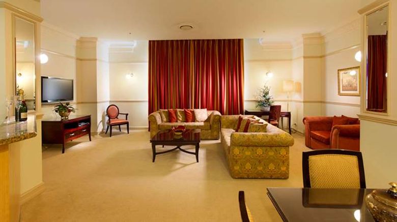 <b>Royal Albert Hotel Room</b>. Images powered by <a href="https://iceportal.shijigroup.com/" title="IcePortal" target="_blank">IcePortal</a>.