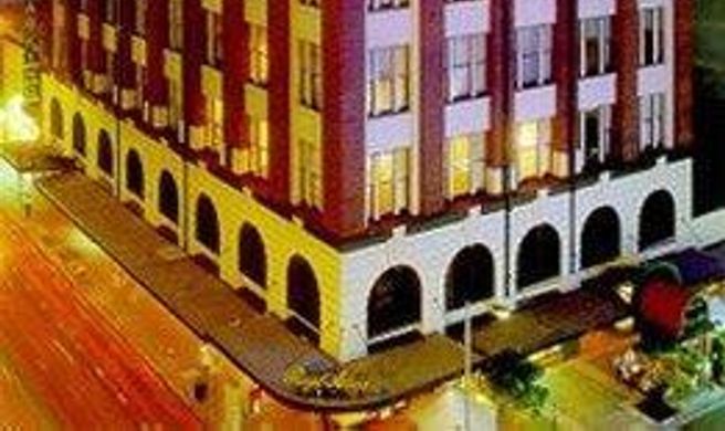 Royal Albert Hotel Exterior
