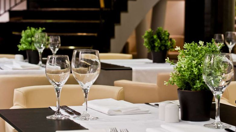 <b>Relexa Hotel Stuttgarter Hof Restaurant</b>. Images powered by <a href="https://iceportal.shijigroup.com/" title="IcePortal" target="_blank">IcePortal</a>.