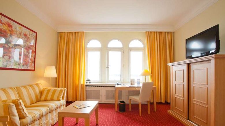 <b>Relexa Hotel Bellevue Hamburg Suite</b>. Images powered by <a href="https://iceportal.shijigroup.com/" title="IcePortal" target="_blank">IcePortal</a>.