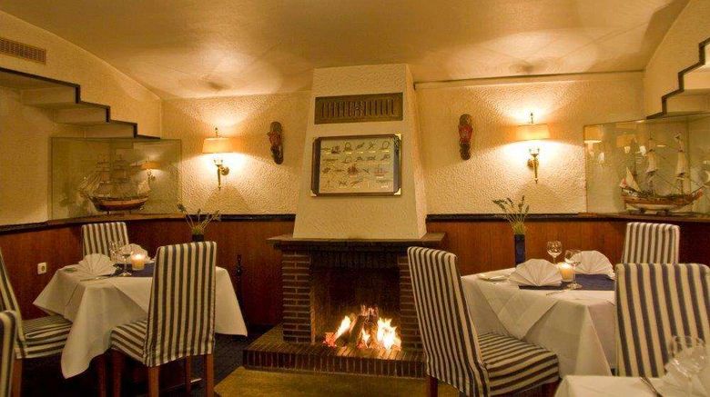 <b>Relexa Hotel Bellevue Hamburg Restaurant</b>. Images powered by <a href="https://iceportal.shijigroup.com/" title="IcePortal" target="_blank">IcePortal</a>.