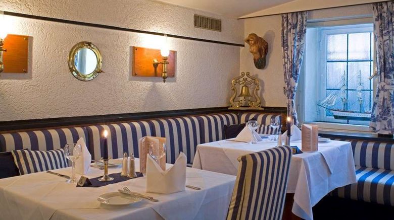 <b>Relexa Hotel Bellevue Hamburg Restaurant</b>. Images powered by <a href="https://iceportal.shijigroup.com/" title="IcePortal" target="_blank">IcePortal</a>.