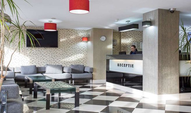 Parliament Hotel Lobby