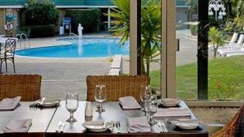 <b>Distinction Rotorua Hotel & Conf Centre Pool</b>. Images powered by <a href="https://iceportal.shijigroup.com/" title="IcePortal" target="_blank">IcePortal</a>.