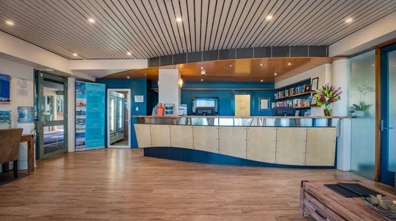 <b>Broadwater Resort Apartments Lobby</b>. Images powered by <a href="https://iceportal.shijigroup.com/" title="IcePortal" target="_blank">IcePortal</a>.
