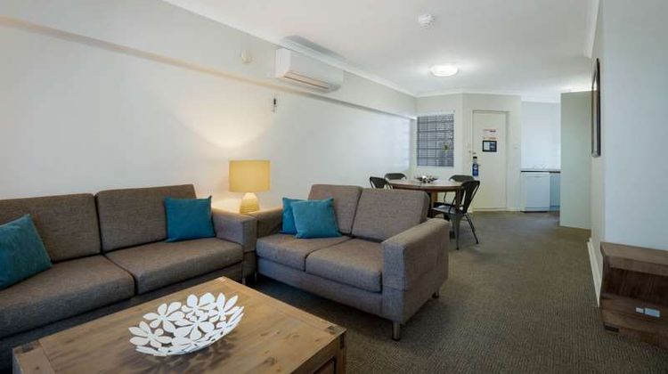 Broadwater Resort Apartments Room