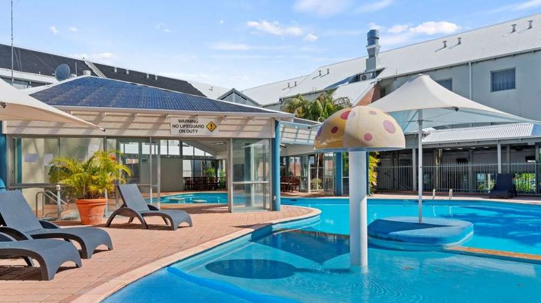 <b>Broadwater Resort Apartments Pool</b>. Images powered by <a href="https://iceportal.shijigroup.com/" title="IcePortal" target="_blank">IcePortal</a>.