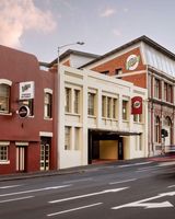 The Old Woolstore Apartment Hotel
