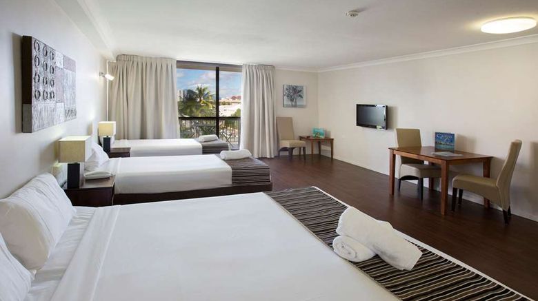 <b>Cairns Plaza Hotel Suite</b>. Images powered by <a href="https://iceportal.shijigroup.com/" title="IcePortal" target="_blank">IcePortal</a>.