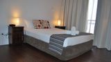<b>Cairns Plaza Hotel Room</b>. Images powered by <a href="https://iceportal.shijigroup.com/" title="IcePortal" target="_blank">IcePortal</a>.