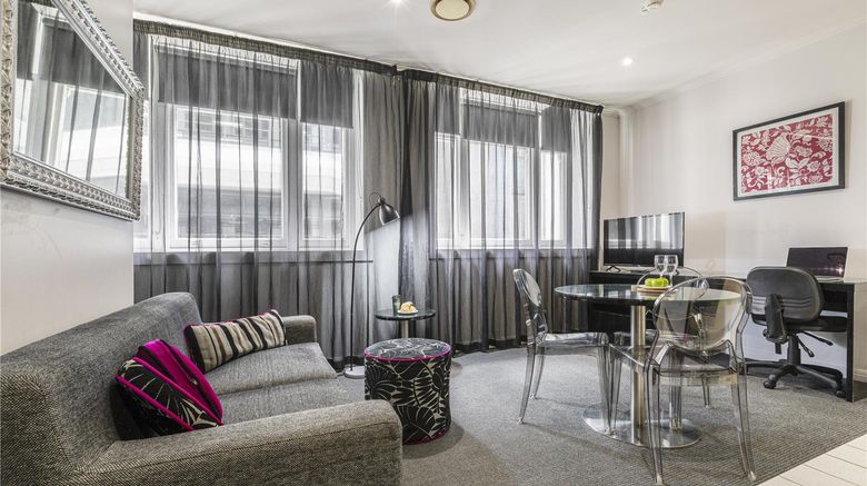 <b>Punthill Flinders Lane Suite</b>. Images powered by <a href="https://iceportal.shijigroup.com/" title="IcePortal" target="_blank">IcePortal</a>.