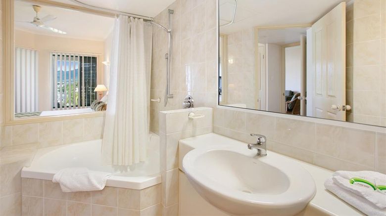 <b>Tropic Towers Apartments Room</b>. Images powered by <a href="https://iceportal.shijigroup.com/" title="IcePortal" target="_blank">IcePortal</a>.