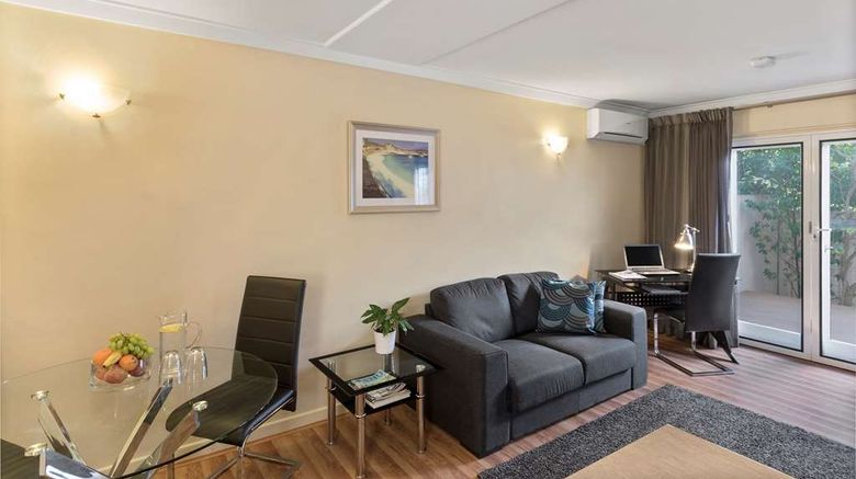 <b>The Peninsula Riverside Apartments Room</b>. Images powered by <a href="https://iceportal.shijigroup.com/" title="IcePortal" target="_blank">IcePortal</a>.