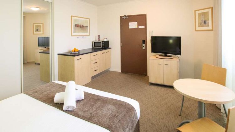Caloundra Central Apartment Hotel Suite