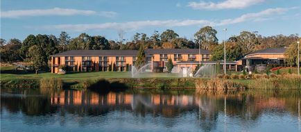 Country Club Tasmania Exterior