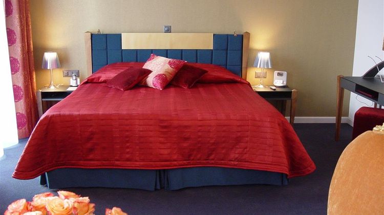 Hotel Ambassador Room
