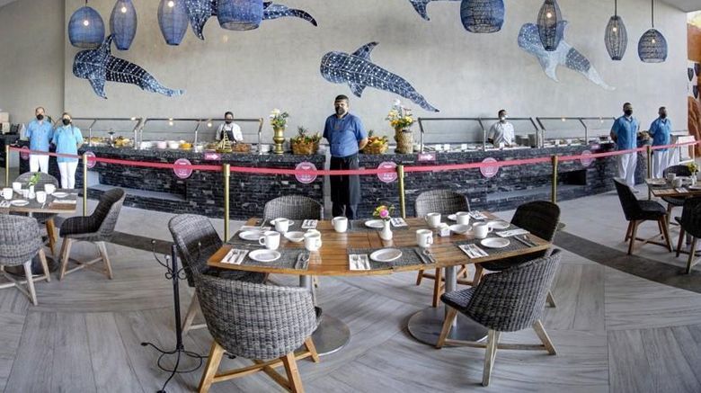 <b>Royal Villas Resort Restaurant</b>. Images powered by <a href="https://iceportal.shijigroup.com/" title="IcePortal" target="_blank">IcePortal</a>.