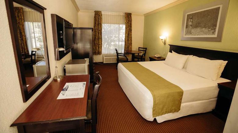 <b>Araiza Inn Room</b>. Images powered by <a href="https://iceportal.shijigroup.com/" title="IcePortal" target="_blank">IcePortal</a>.