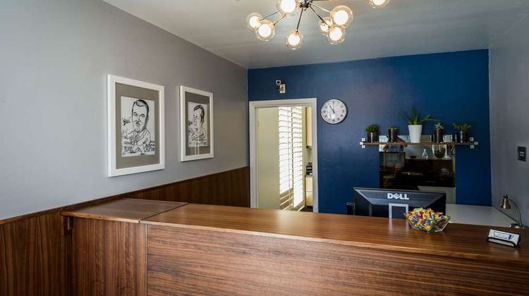 Beck's Motor Lodge Lobby