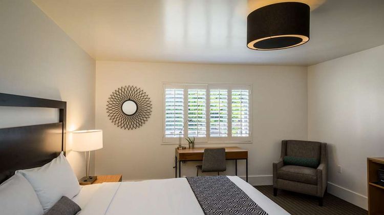Beck's Motor Lodge Room