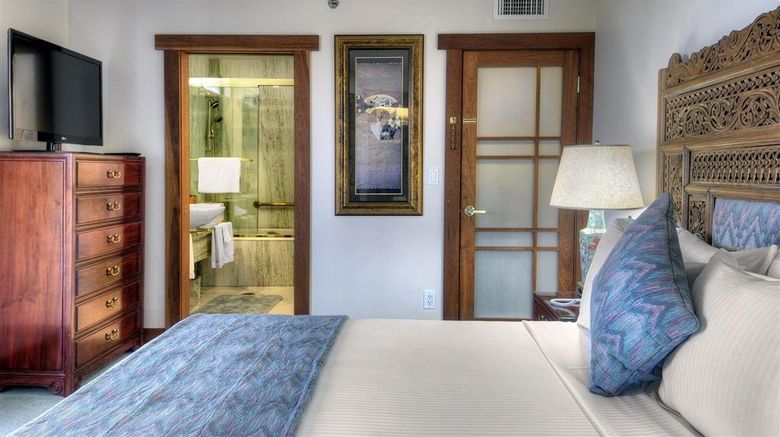 <b>Dinah's Garden Hotel Palo Alto Room</b>. Images powered by <a href="https://iceportal.shijigroup.com/" title="IcePortal" target="_blank">IcePortal</a>.