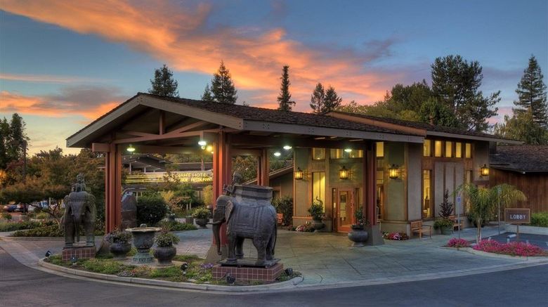 <b>Dinah's Garden Hotel Palo Alto Exterior</b>. Images powered by <a href="https://iceportal.shijigroup.com/" title="IcePortal" target="_blank">IcePortal</a>.