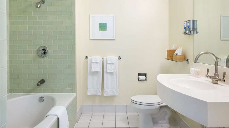 Acqua Hotel Room