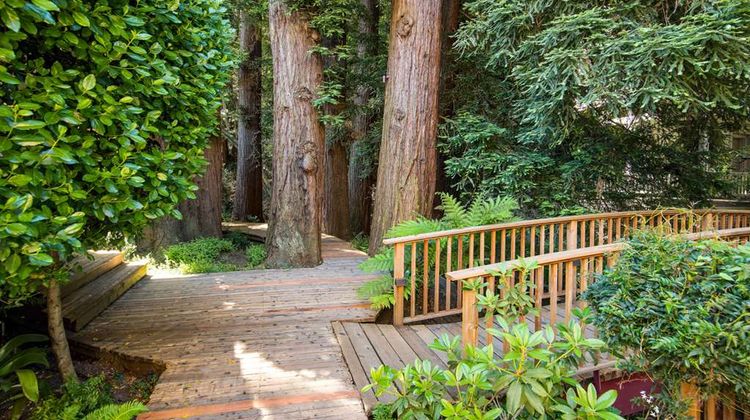 Mill Valley Inn Exterior