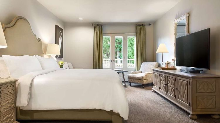 Mill Valley Inn Room