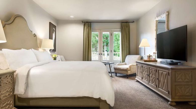 <b>Mill Valley Inn Room</b>. Images powered by <a href="https://iceportal.shijigroup.com/" title="IcePortal" target="_blank">IcePortal</a>.