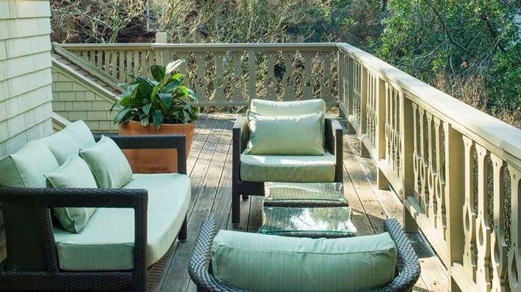 Mill Valley Inn Suite