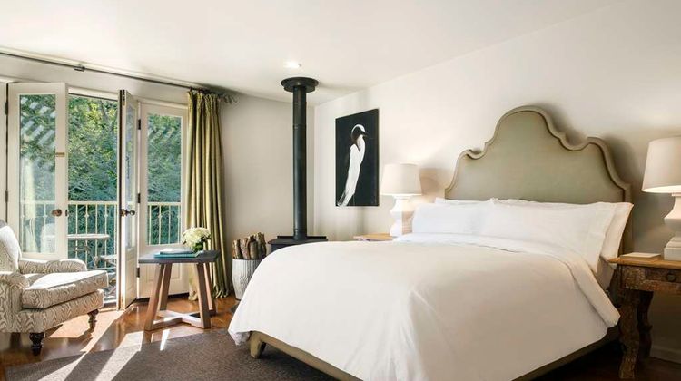 Mill Valley Inn Room