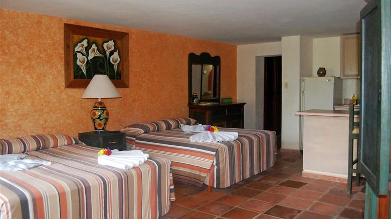 <b>Hacienda San Miguel Room</b>. Images powered by <a href="https://iceportal.shijigroup.com/" title="IcePortal" target="_blank">IcePortal</a>.