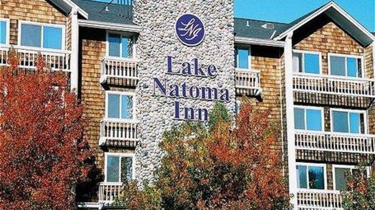 Lake Natoma Inn Exterior
