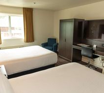 Lake Natoma Inn Room