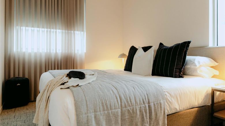<b>Punthill Williamstown Suite</b>. Images powered by <a href="https://iceportal.shijigroup.com/" title="IcePortal" target="_blank">IcePortal</a>.