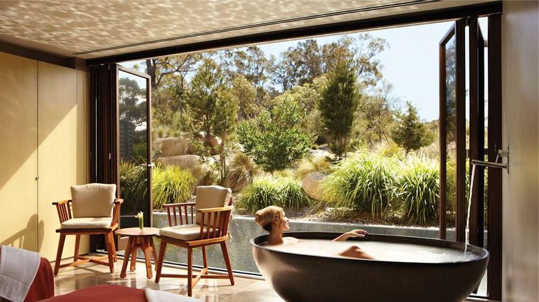 <b>Saffire Freycinet Spa</b>. Images powered by <a href="https://iceportal.shijigroup.com/" title="IcePortal" target="_blank">IcePortal</a>.