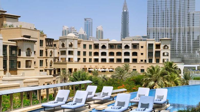 <b>The Address Downtown Dubai Pool</b>. Images powered by <a href="https://iceportal.shijigroup.com/" title="IcePortal" target="_blank">IcePortal</a>.
