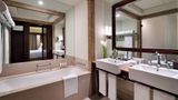 <b>The Palace Downtown Dubai Room</b>. Images powered by <a href="https://iceportal.shijigroup.com/" title="IcePortal" target="_blank">IcePortal</a>.