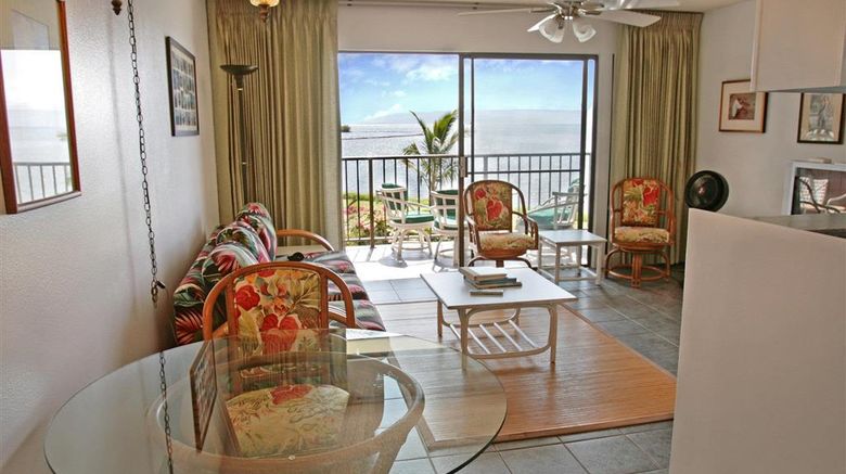 <b>Castle Molokai Shores Suites Room</b>. Images powered by <a href="https://iceportal.shijigroup.com/" title="IcePortal" target="_blank">IcePortal</a>.