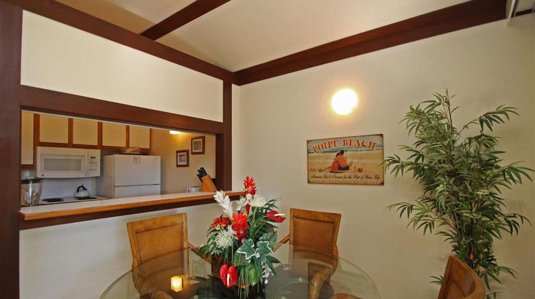<b>Kiahuna Plantation & The Beach Bungalows Room</b>. Images powered by <a href="https://iceportal.shijigroup.com/" title="IcePortal" target="_blank">IcePortal</a>.