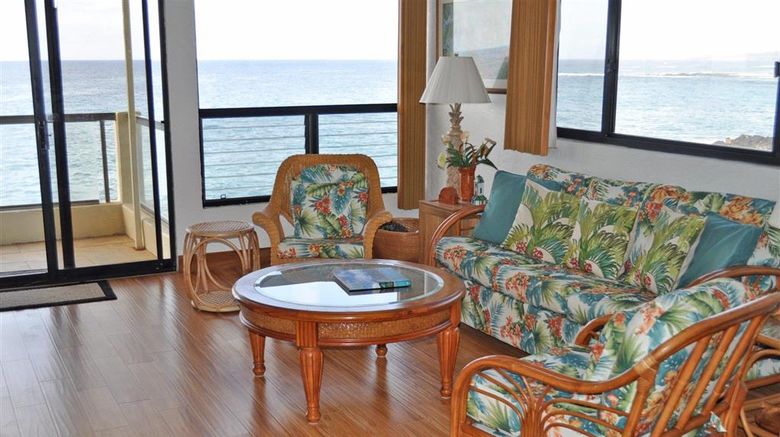 <b>Castle Poipu Shores Resort Room</b>. Images powered by <a href="https://iceportal.shijigroup.com/" title="IcePortal" target="_blank">IcePortal</a>.