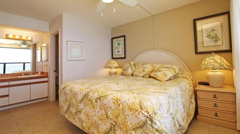 <b>Castle Poipu Shores Resort Room</b>. Images powered by <a href="https://iceportal.shijigroup.com/" title="IcePortal" target="_blank">IcePortal</a>.