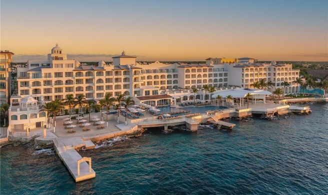 Cozumel Palace Exterior