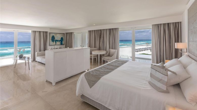 <b>Le Blanc Spa Resort Cancun Suite</b>. Images powered by <a href="https://iceportal.shijigroup.com/" title="IcePortal" target="_blank">IcePortal</a>.