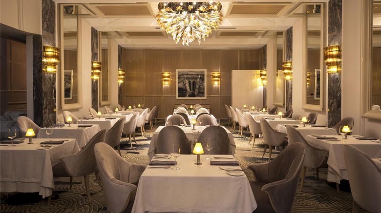 <b>Le Blanc Spa Resort Cancun Restaurant</b>. Images powered by <a href="https://iceportal.shijigroup.com/" title="IcePortal" target="_blank">IcePortal</a>.
