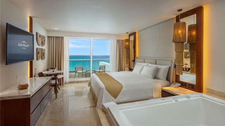 Club Regina Cancun Room